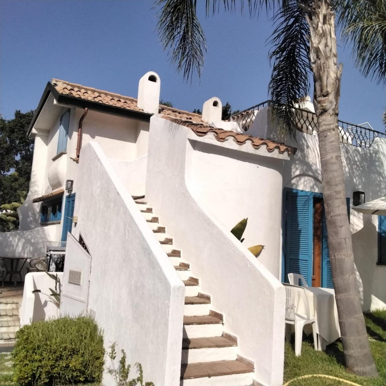 Baia D'Oro Hotel Sabaudia Exterior foto